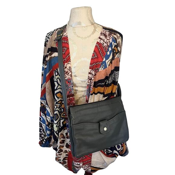 Vintage Pelizzio Adjustable Crossbody/Shoulder Bag - Picture 2 of 8